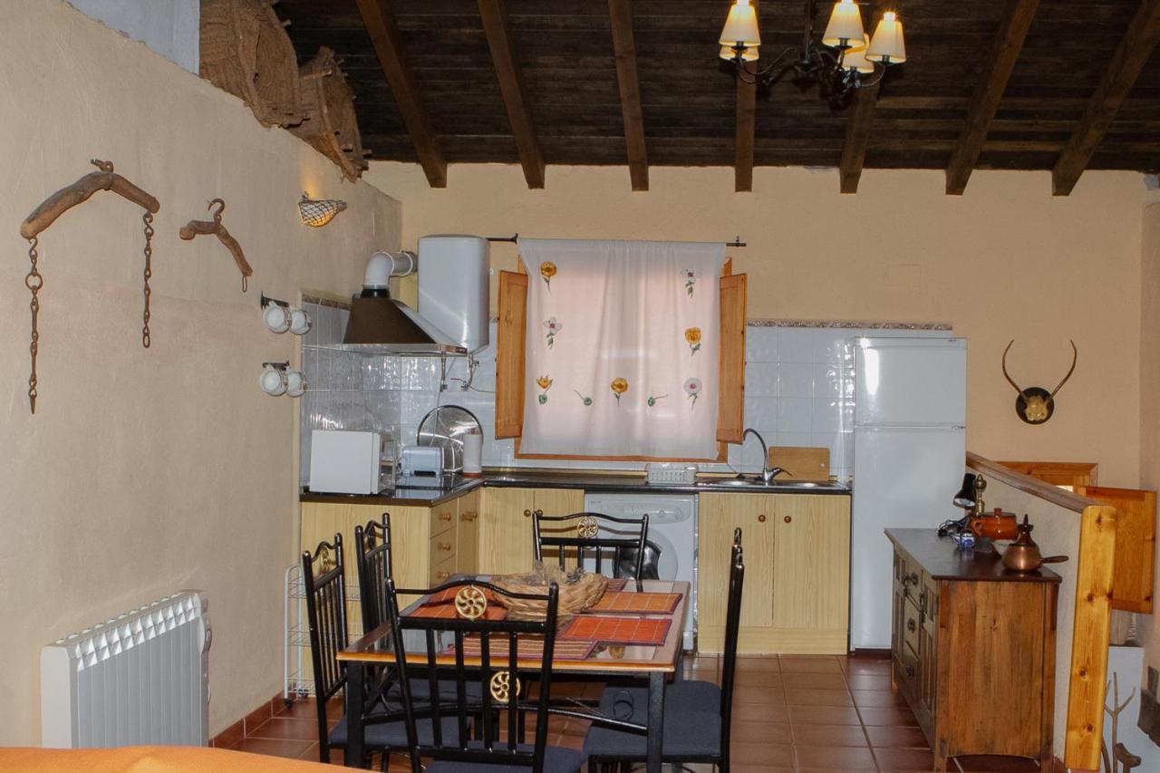 Rural Puebla De San Miguel 게스트하우스 외부 사진